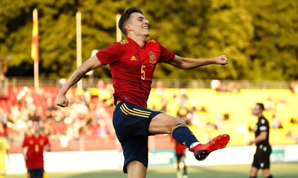 Alejandro Franc&eacute;s celebra el gol contra Lituania. | Foto: @SeFutbol 