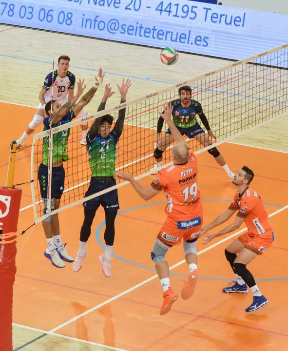Gran victoria de los turolenses. | Foto: CV Teruel