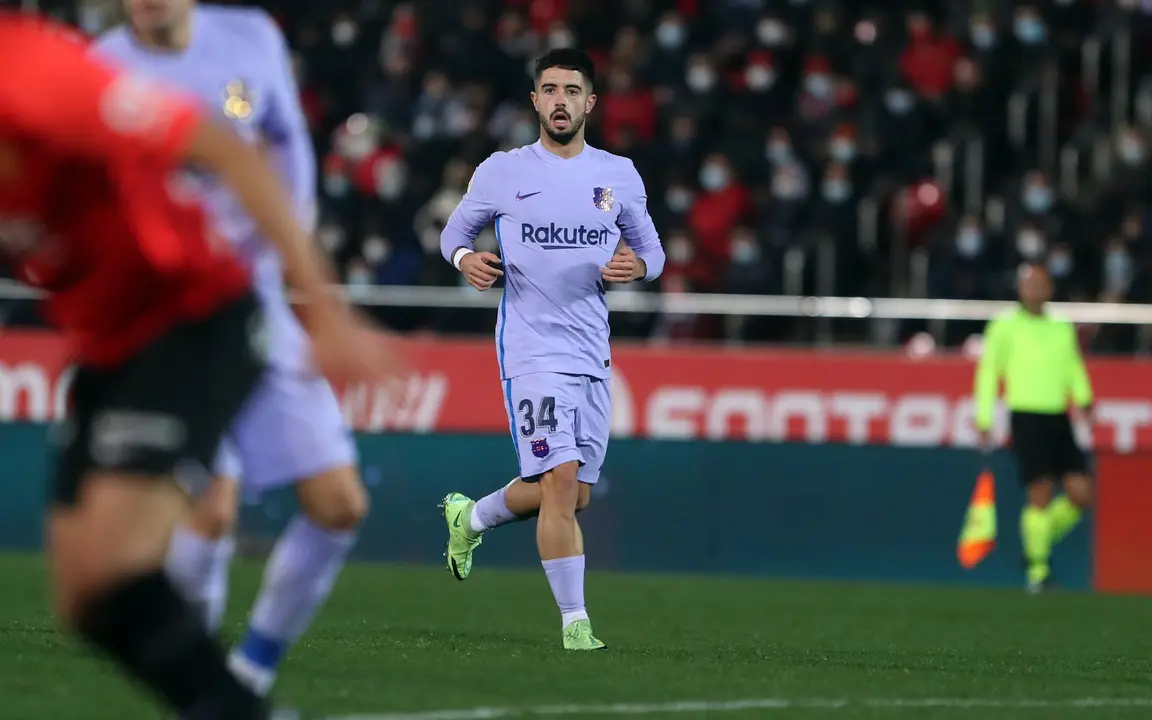 &Aacute;lvaro Sanz, con el 34 a la espalda, debut&oacute; en Primera con el Bar&ccedil;a. | Foto: FCB
