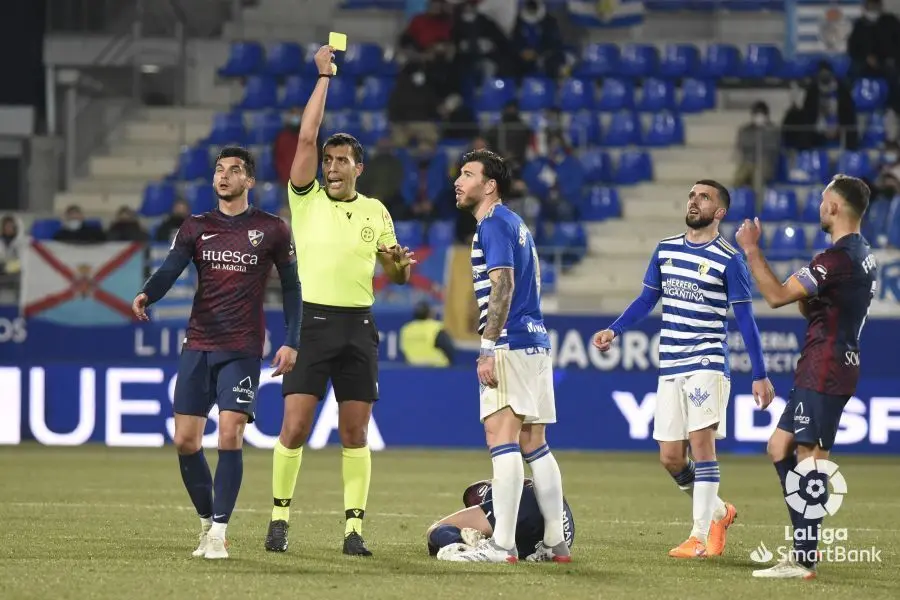 Florian ante la Ponfe en un duelo del curso pasado | Foto: LaLiga