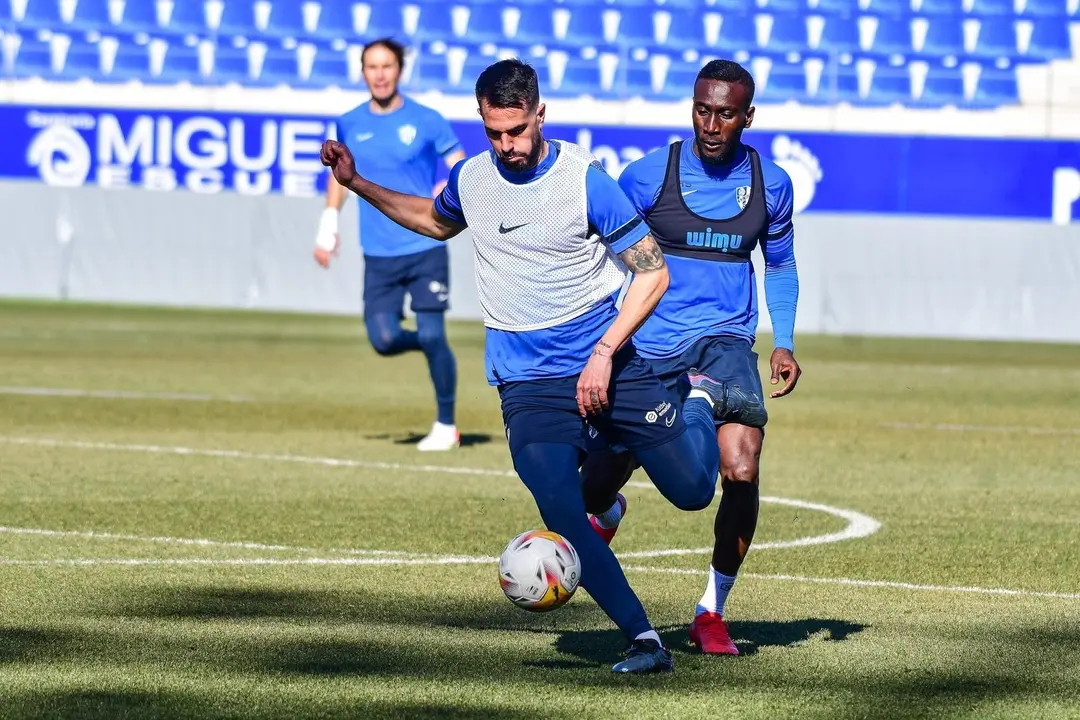 Insua durante un entrenamiento. | Foto: SD Huesca