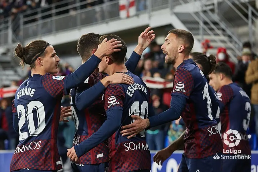 Los jugadores del Huesca celebran un tanto. Foto: LaLiga