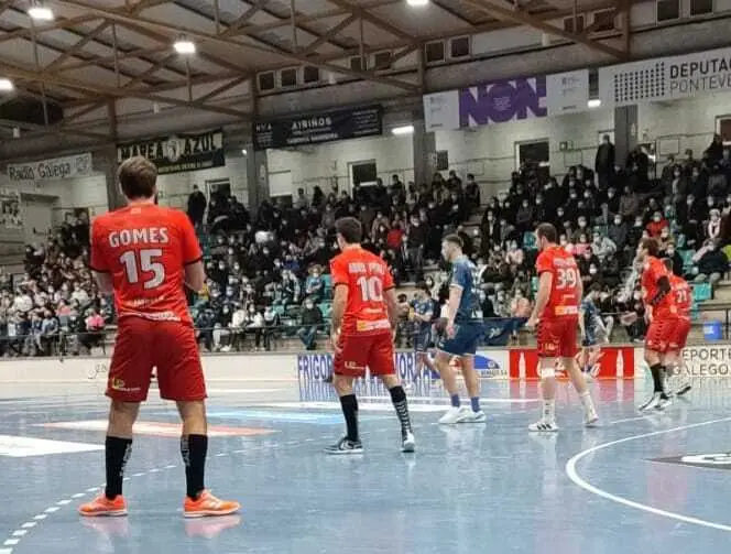 El Bada espera en la visita de este domingo a Cangas un resultado distinto al de la Copa del Rey. Foto: BM Huesca