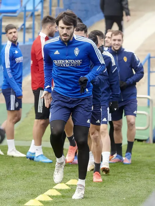 Eugeni Valderrama, durante un ejercicio en la Ciudad Deportiva. | Foto: RZ