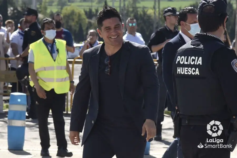 Xisco Mu&ntilde;oz entrando a El Alcoraz. | Foto: LaLiga