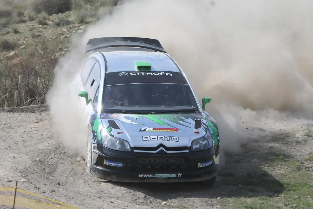 Los rallys sobre tierra siempre dejan im&aacute;genes espectaculares. Foto: FADA