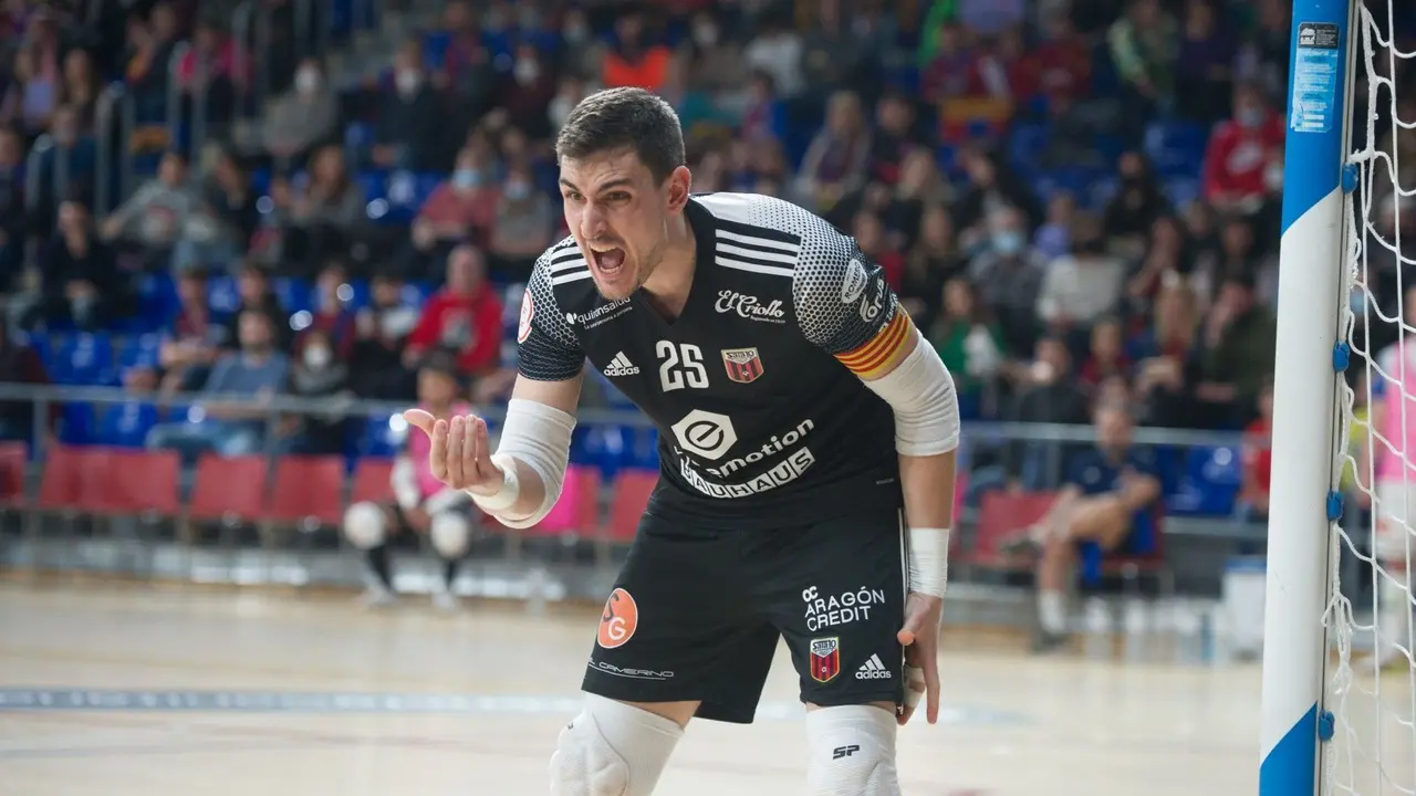 Iv&aacute;n Bernad volver&aacute; a ser el muro que defienda la meta zaragozana