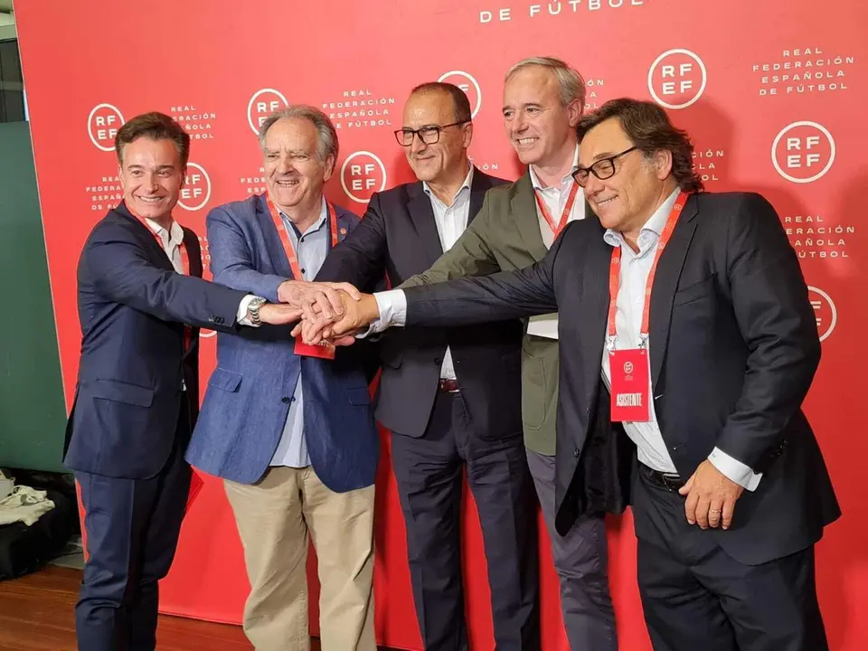 V&iacute;ctor Serrano, &Oacute;scar Fle, Felipe Faci, Jorge Azc&oacute;n y Ra&uacute;l Sanlleh&iacute; | Foto: Gobierno de Arag&oacute;n