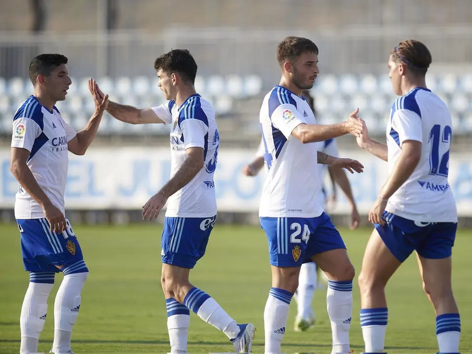 El Real Zaragoza cerr&oacute; con victoria su primer ensayo | Foto: RZ
