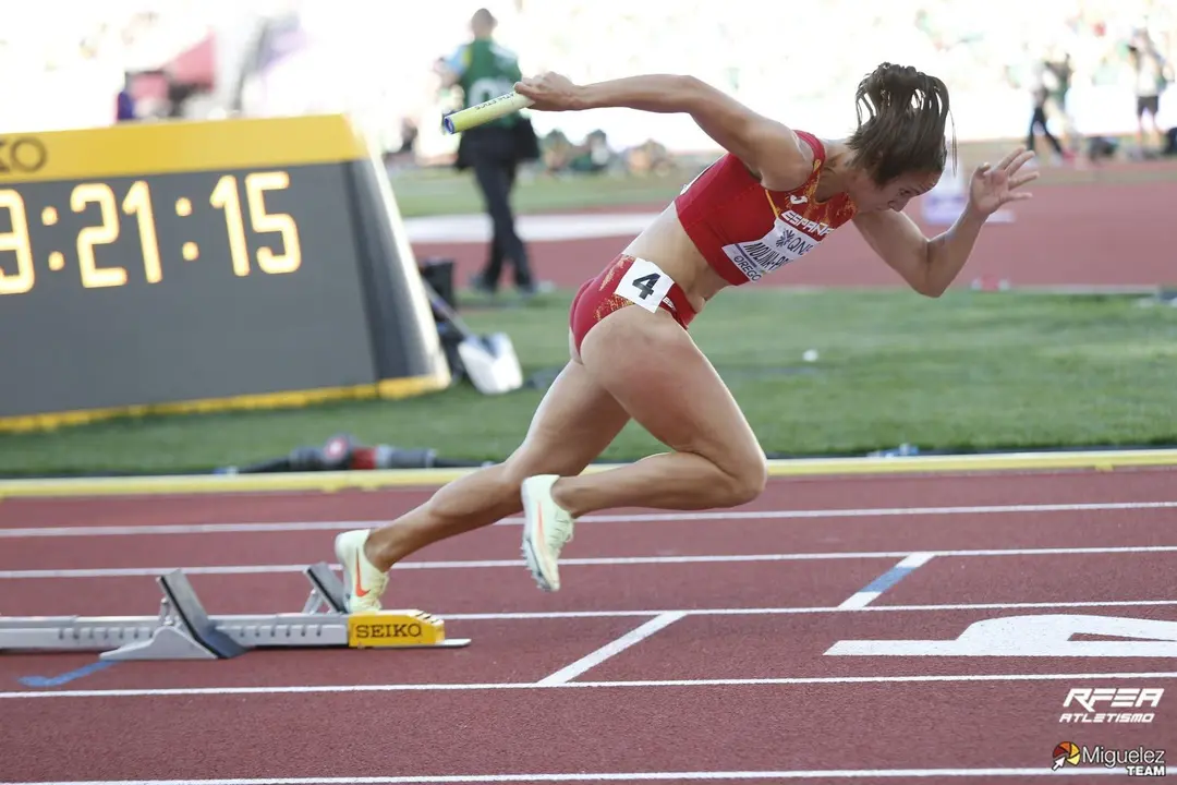 Sonia Molina, en la imagen, fue la primera relevista del hist&oacute;rico 4x100 en el Mundial de Atletismo que se celebra en Oreg&oacute;n (EE UU). Foto: Rfea