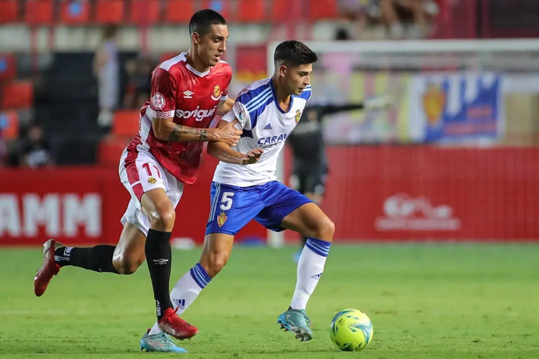 Jaume Grau conduce de zurda ante el N&aacute;stic de Tarragona | Foto: RZ
