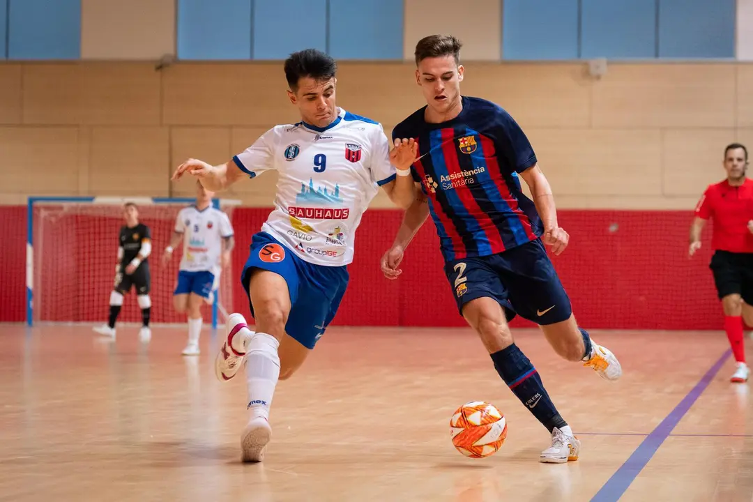 El Zaragoza sali&oacute; lanzzado sobre la pista del Bar&ccedil;a Atl&egrave;tic para conseguir su primera victoria. Foto: Cedida