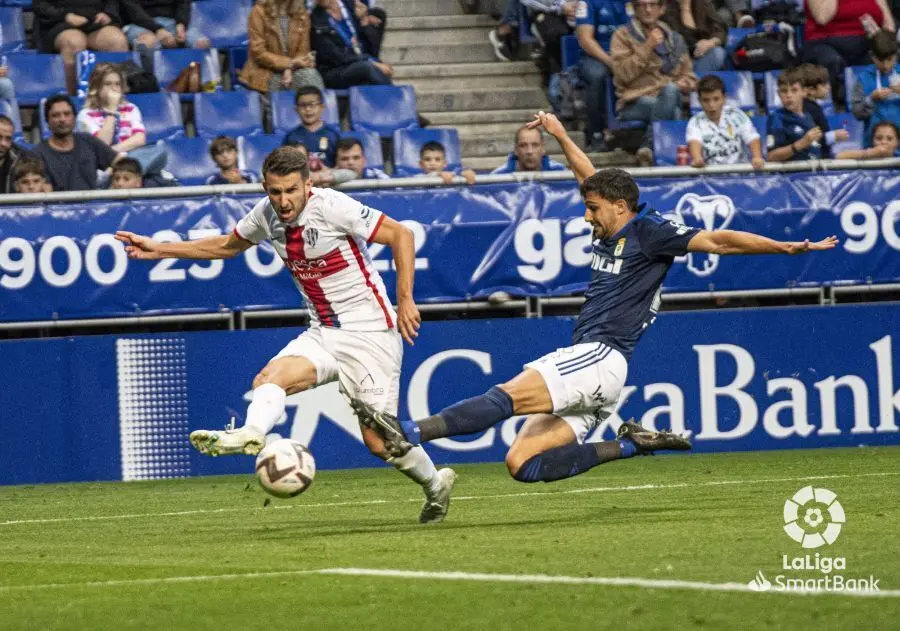 Gerard Valent&iacute;n asisti&oacute; en el Oviedo - Huesca. | Foto: LaLiga