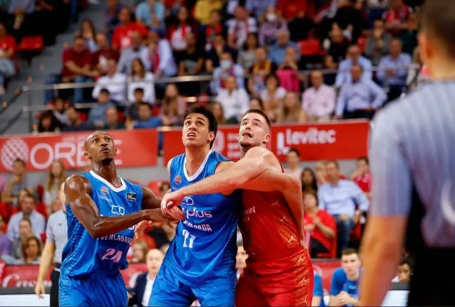 Radoncic, en el choque ante Fuenlabrada | Foto: Casademont Zaragoza