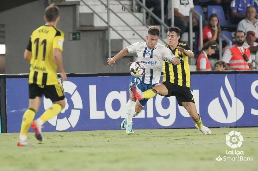 Alejandro Franc&eacute;s ante el Tenerife | Foto: La Liga