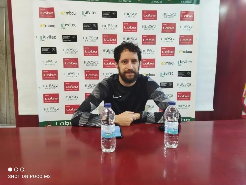 Santi Cerd&aacute;n, en rueda de prensa. Foto: SPORTARAGON