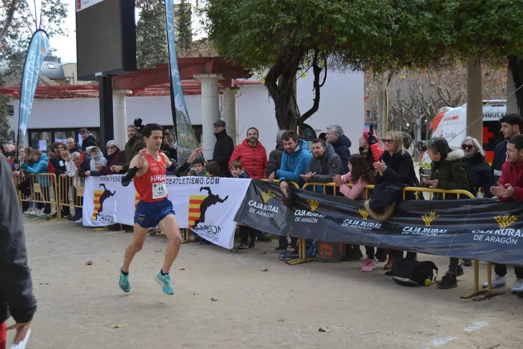 Pablo Salaverr&iacute;a en la imagen gana el aragon&eacute;s de cross en Huesca. Foto: Sportaragon