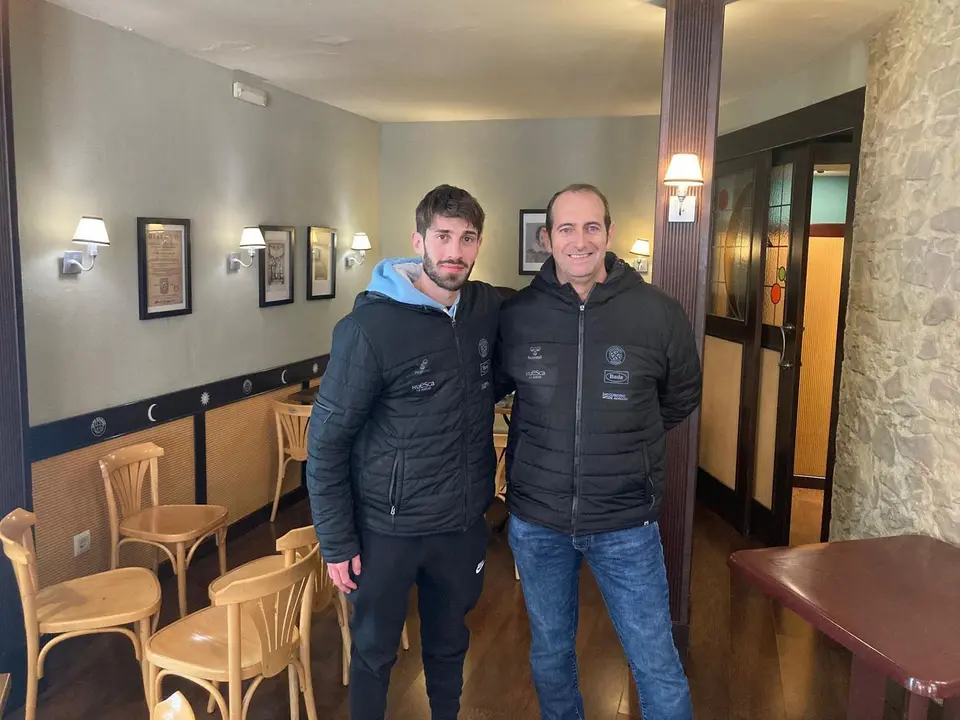 Carmona y Nolasco, en la imagen, hablaron sobre el Bada Huesca Valladolid que se juega el domingo sobre la pista castellana. Foto: Cedida