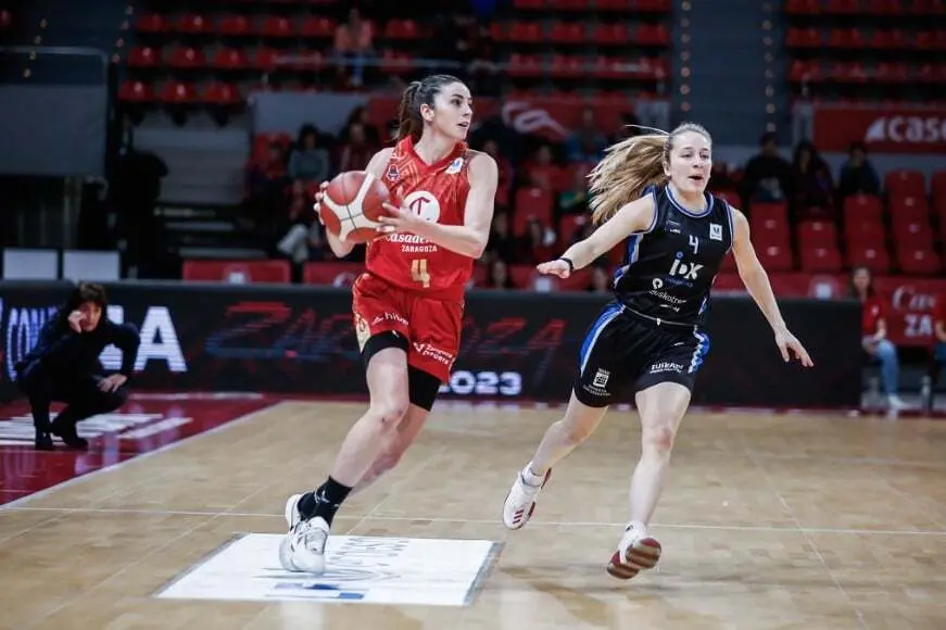 Mariona Ortiz, en el duelo ante IDK de la semana pasada | Foto: Esther Casas / Casademont Zaragoza
