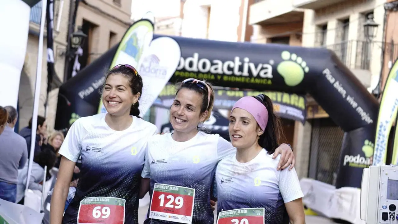 Podio femenino del Campeonato de Arag&oacute;n de Trail celebrado en Alloza con el Trail Ancagua. Foto: FAM