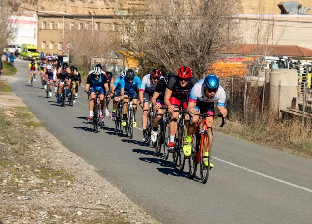 Segmento de ciclismo en el duatl&oacute;n de Fraga. Foto: Carles Agust&iacute; 