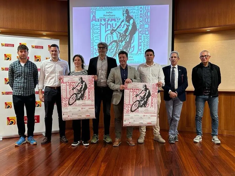 Imagen de la presentaci&oacute;n de las dos carreras en la Diputaci&oacute;n de Huesca. Foto: Cedida