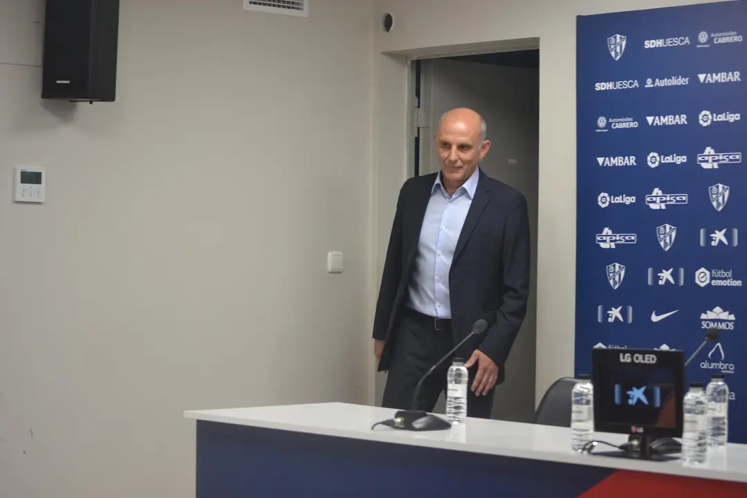 Mart&iacute;n Gonz&aacute;lez, en la imagen, en una foto de archivo entra en la sala de prensa de El Alcoraz. Foto: Sportaragon
