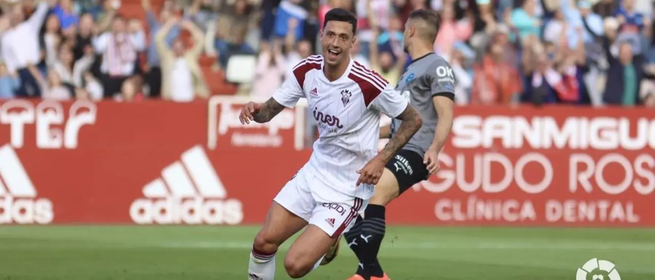 Maikel Mesa, en la imagen, se suma a la tropa de Escrib&aacute; y ficha para las dos pr&oacute;ximas temporadas con el Real Zaragoza | Foto: La Liga