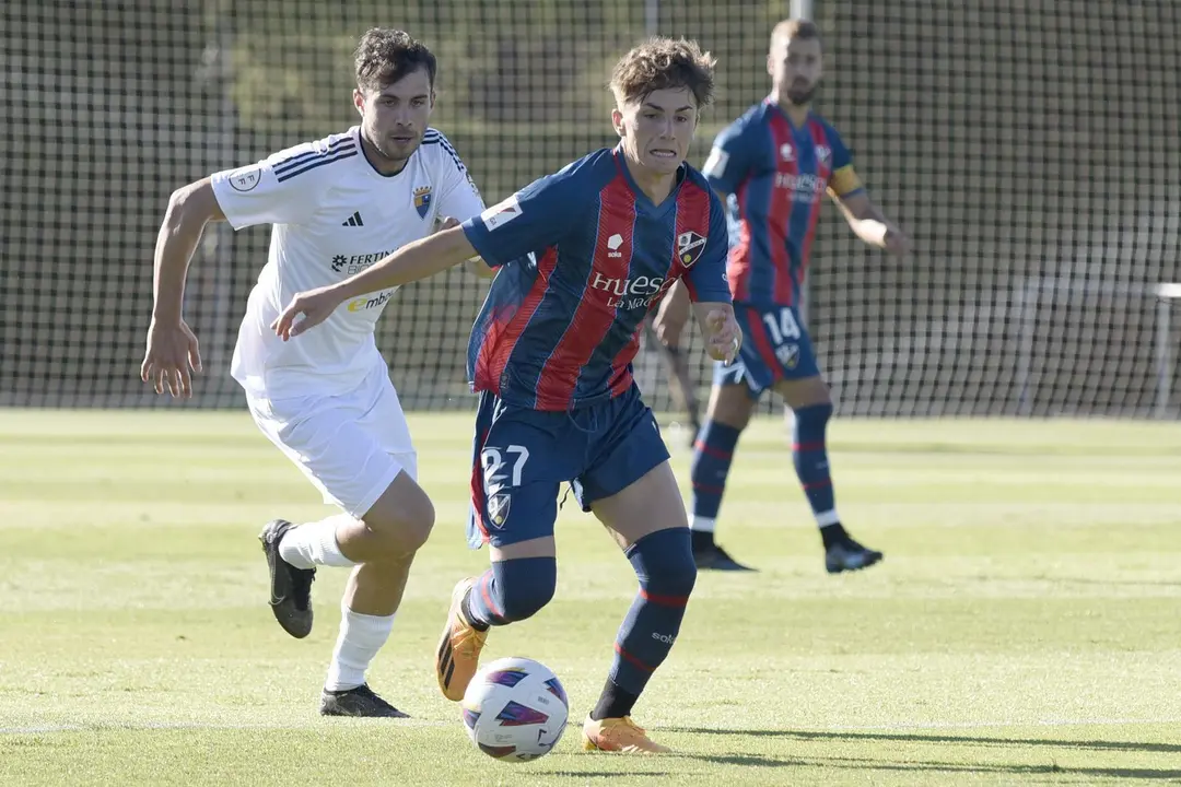 Manu Rico en la pretemporada con el Huesca