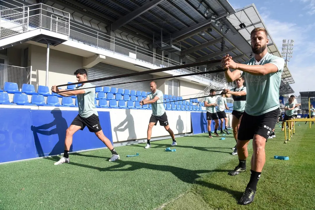 Entrenamiento de la SDHuesca previo a la vista del Tenerife en El Alcoraz