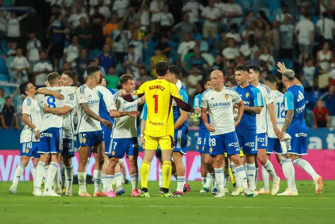 El Real Zaragoza atiende a los detalles para vencer | Foto: Tino Gil / RZ