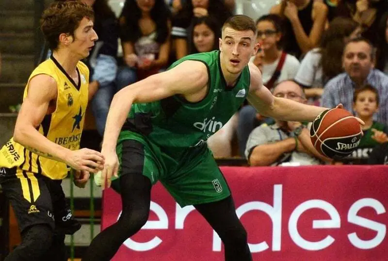 Gielo, en un encuentro entre Joventut y Tenerife | Foto: ACB