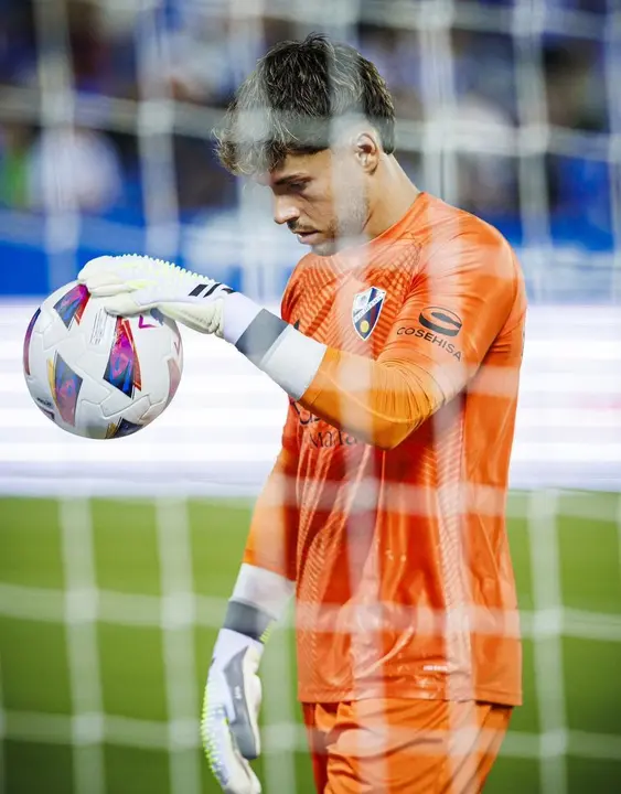 &Aacute;lvaro Fern&aacute;ndez se lamenta tras un gol