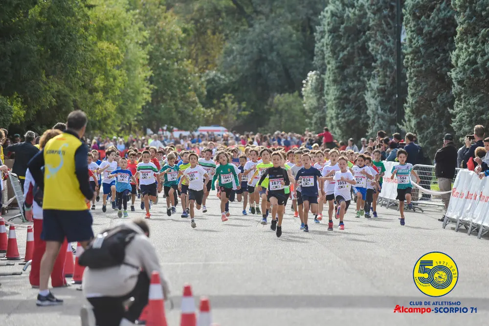 Numerosos ni&ntilde;os participaron en la pasada edici&oacute;n de la Carrera de la Infancia. Foto: Ram&oacute;n Comet