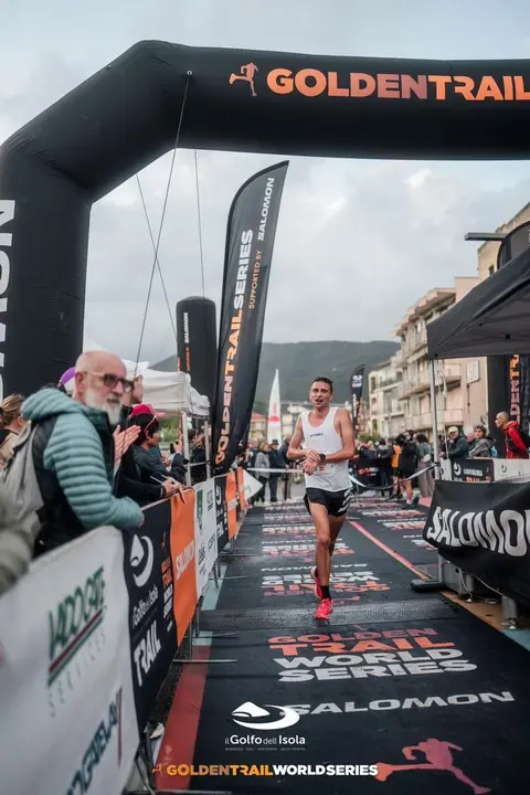 Dani OSanz, en la imagen, da las &uacute;ltimas zancadas en la final de las GWS. Foto: Golden World Series