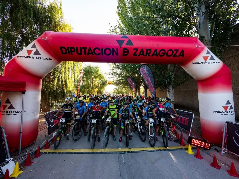 Imagen de una de las pruebas deportivas organizadas por el  Club Ciclista BTT Azuara, uno de los beneficiarios de las ayudas. Foto: DPZ