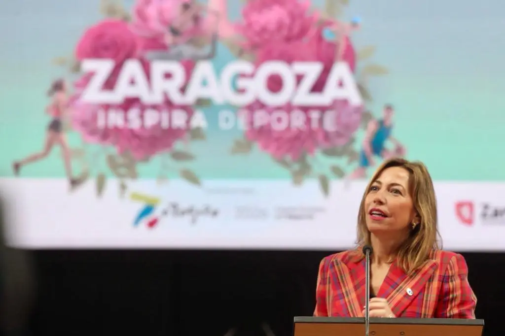 La alcaldesa de Zaragoza, Natalia Chueca, durante la defensa de la candidatura a Capital Europea del Deporte 2026