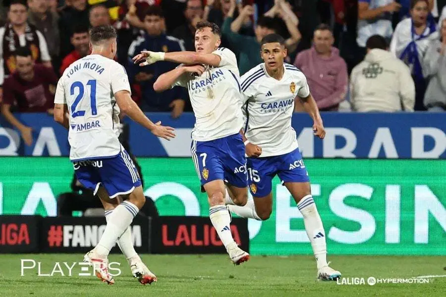 Germ&aacute;n Valera anota su primer gol con el Real Zaragoza. LALIGA HYPERMOTION.