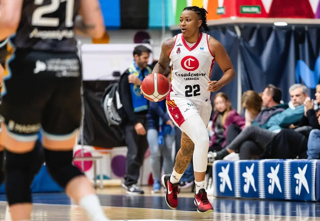 Tanaya Atkinson , autora de 24 puntos