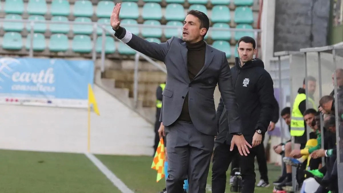 Julio Vel&aacute;zquez ser&aacute; el nuevo entrenador del Real Zaragoza | Foto: Fichajes.com
