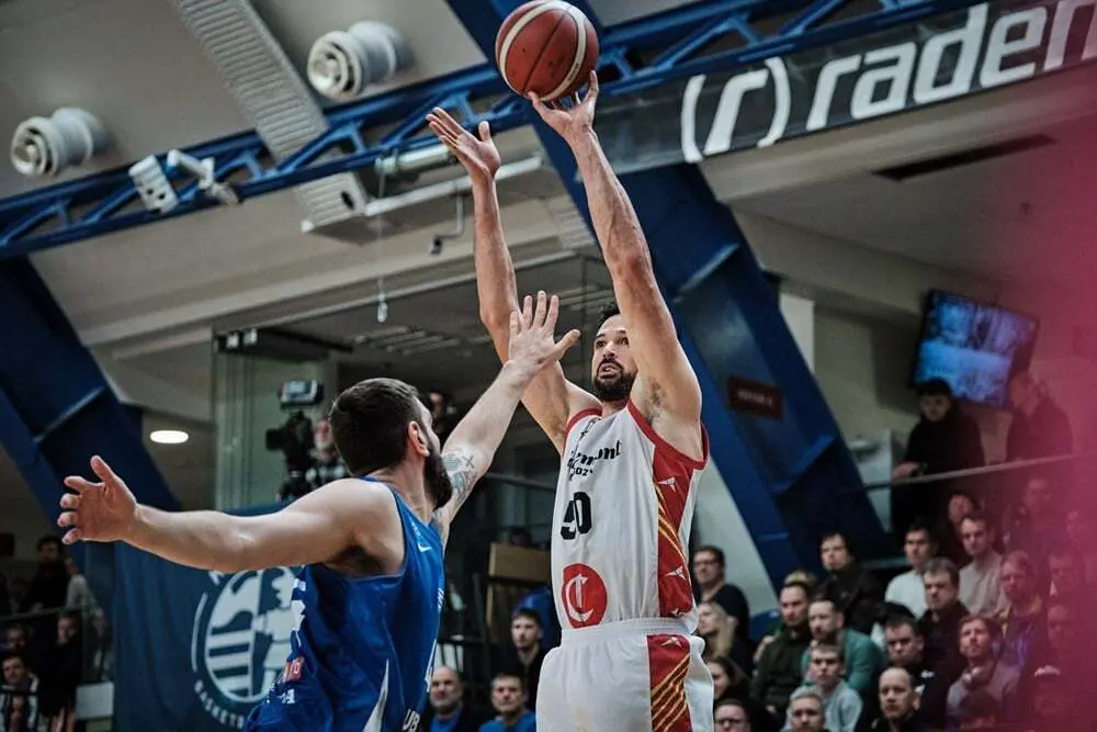 Mitchell Watt, en el encuentro en Tall&iacute;n | Foto: FIBA