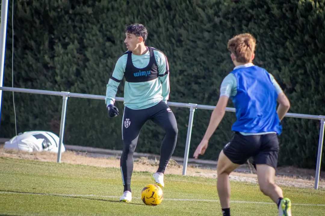 Vilarrasa en un entrenamiento con el Huesca