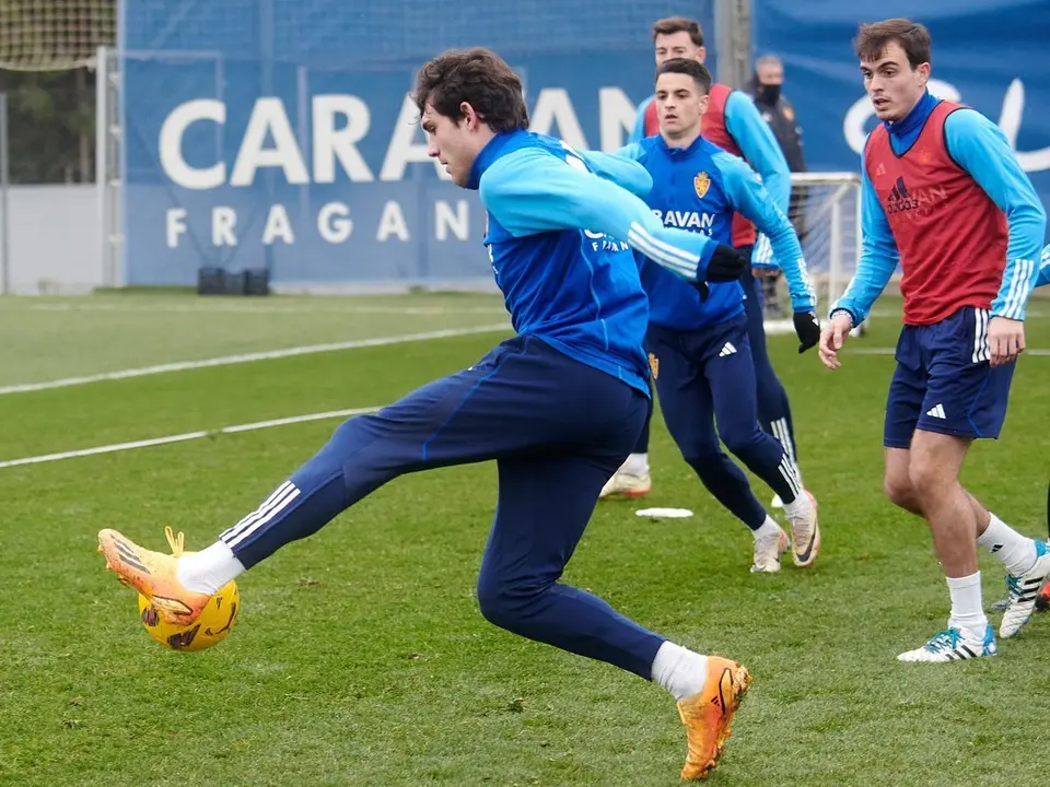 El Real Zaragoza prepara el duelo ante el Eldense | Foto: Tino Gil / RZ