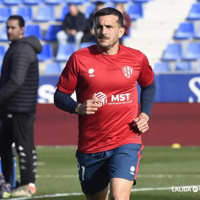 Elady, antes de un partido con el Huesca
