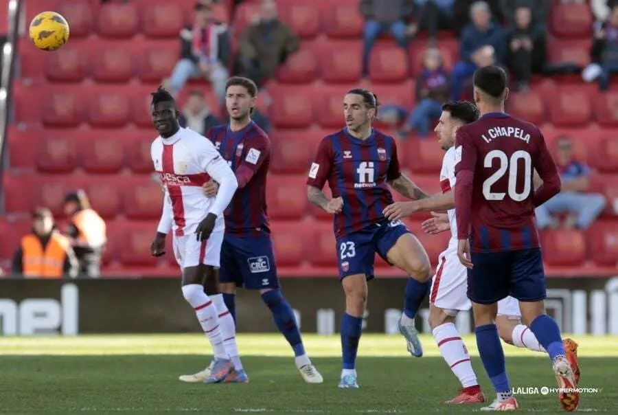 Obeng tuvo dos ocasiones en el Eldense - Huesca- | Foto: LaLiga