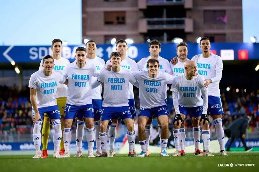 Alineaci&oacute;n del Real Zaragoza en Ipur&uacute;a (Foto: LaLiga).