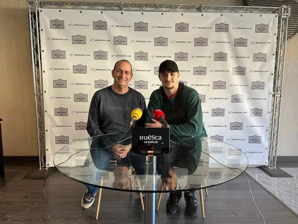 Nolasco y Mosquera, en la rueda de prensa para hablar del Bada Huesca contra el Nava. Foto: Cedida