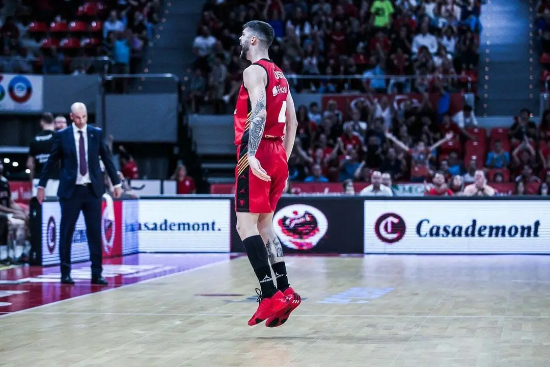 Santi Yusta, actual capit&aacute;n del Casademont, ha sido el &uacute;nico rojillo convocado. Fotograf&iacute;a: Casademont Zaragoza.
