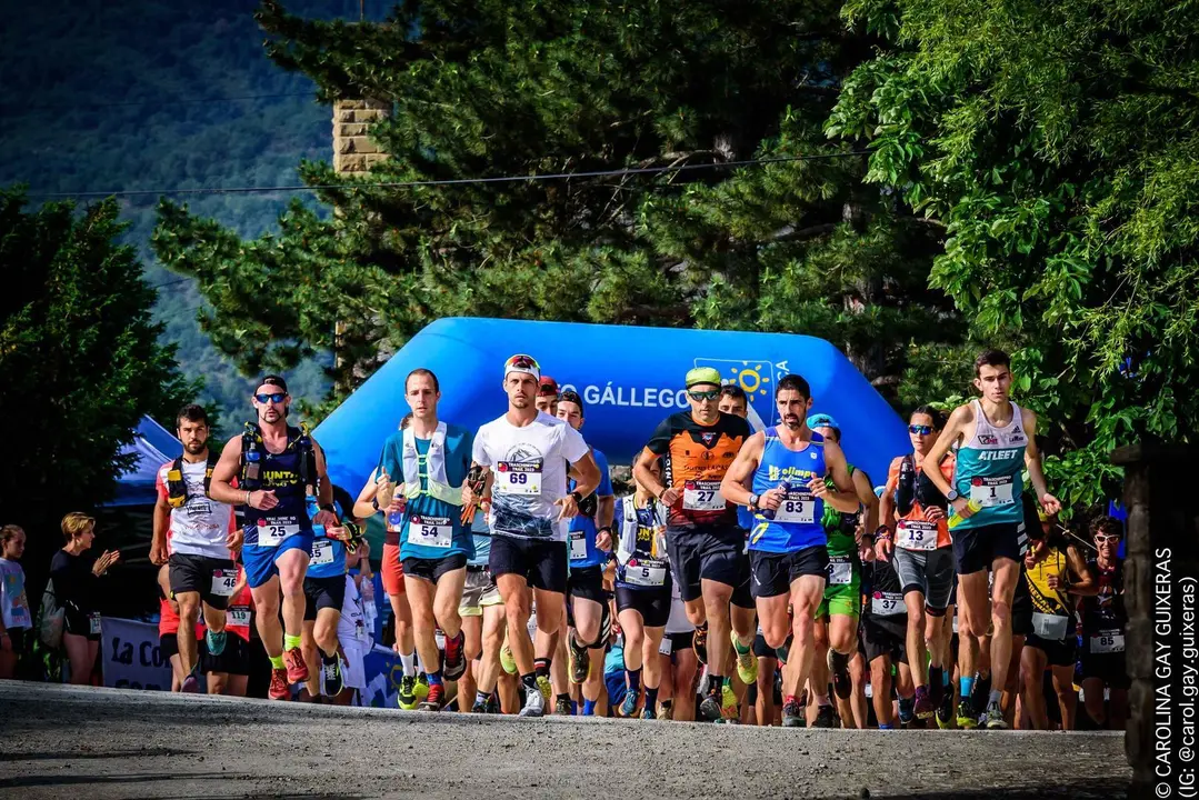 Salida de la anterior edici&oacute;n de la Traschinepro Trail en Caldearenas. Foto: carolina.gay@hotmail.com
