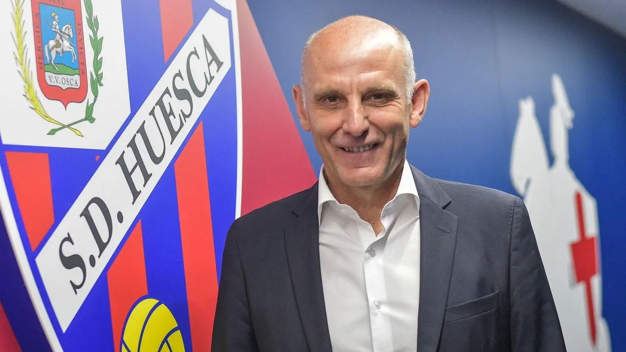 El director deportivo, &Aacute;ngel Mart&iacute;n Gonz&aacute;lez. Fotograf&iacute;a: SD Huesca.